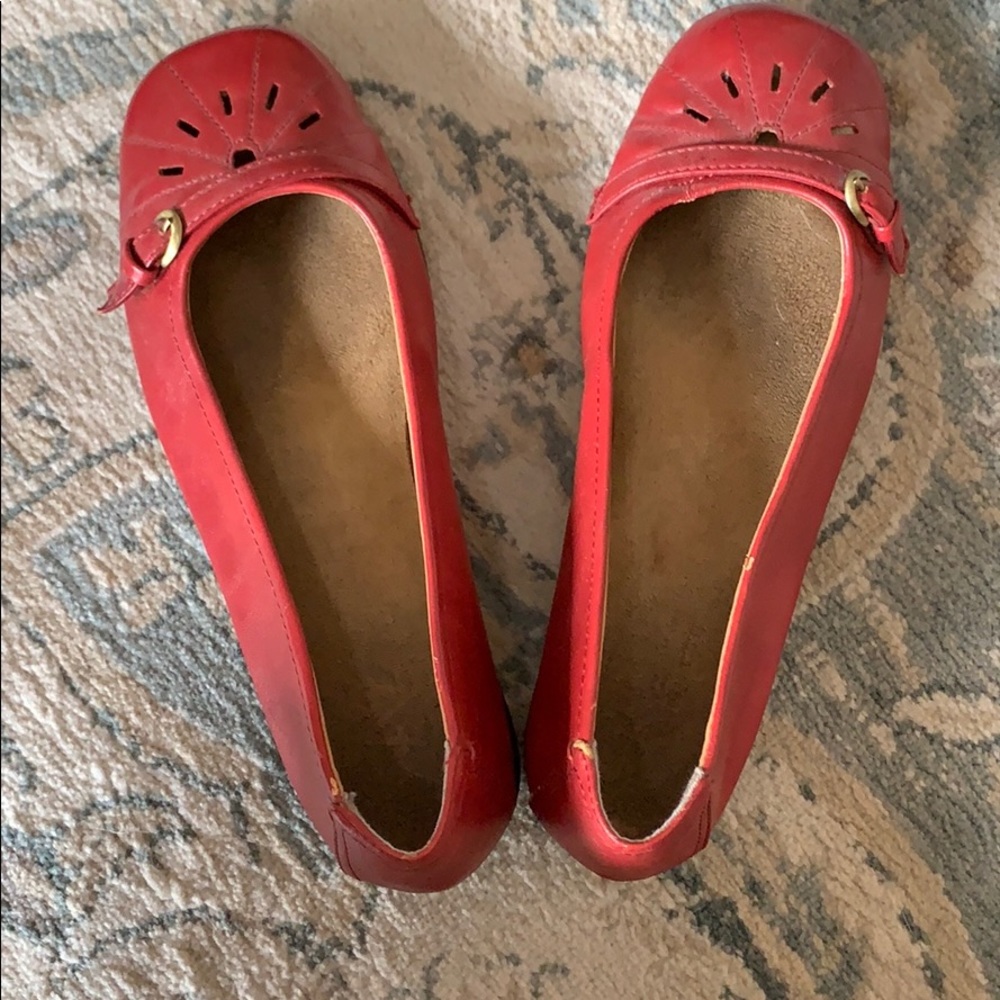 Woman’s flats